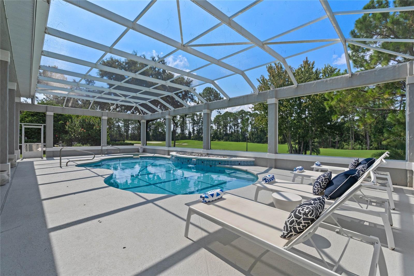 KEENES POINTE - Residential