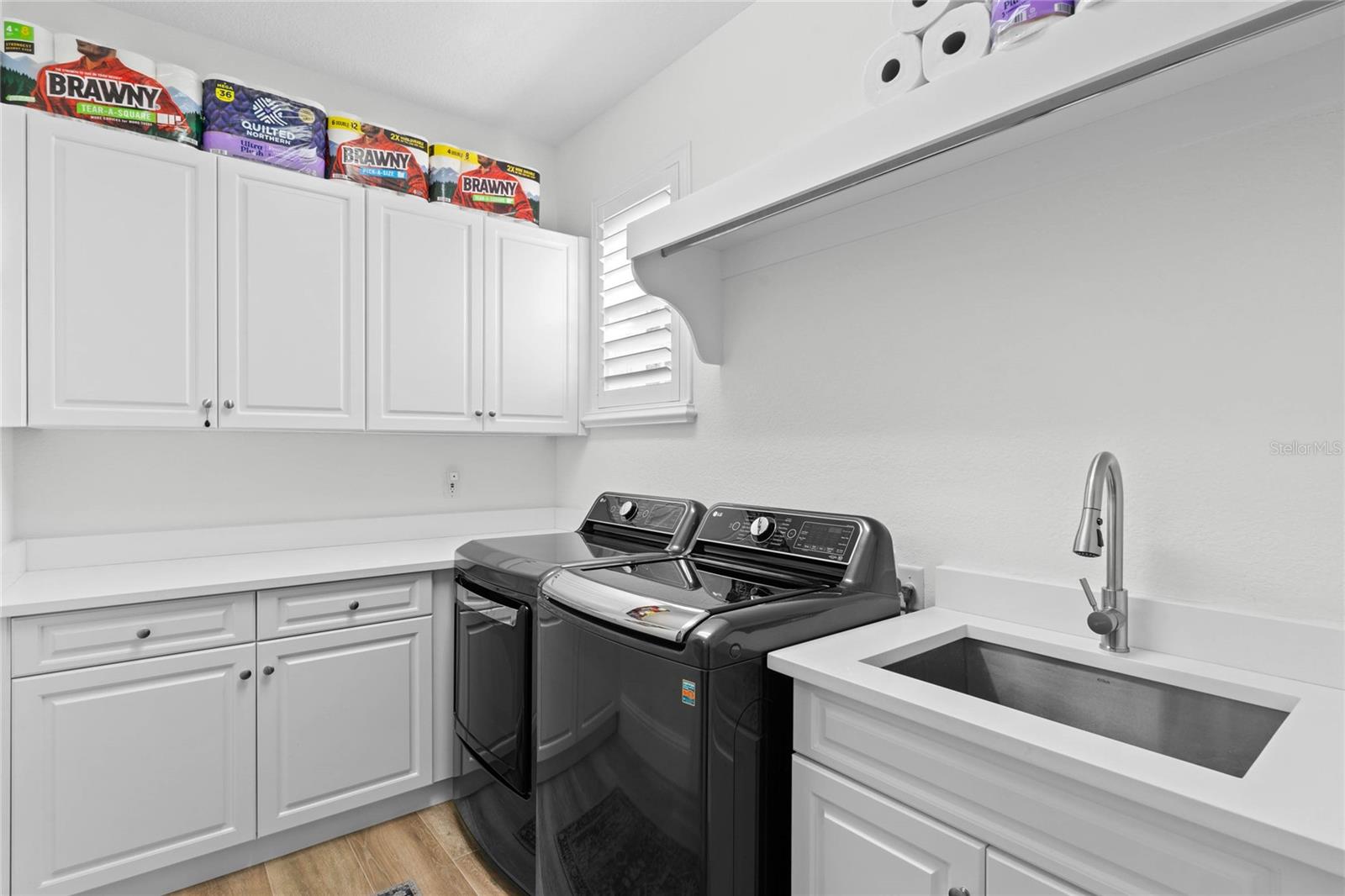 KEENES POINTE - Residential