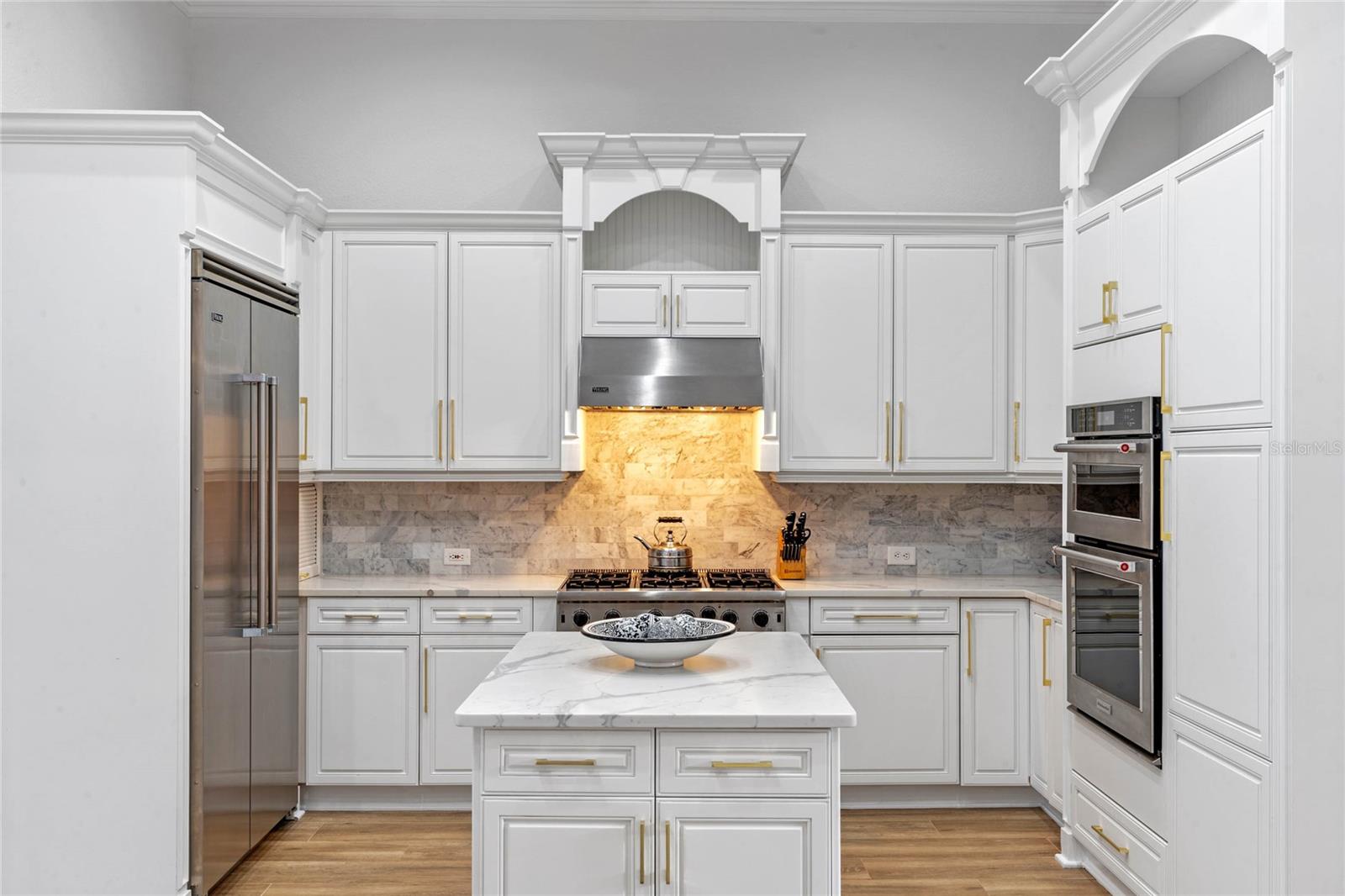 KEENES POINTE - Residential