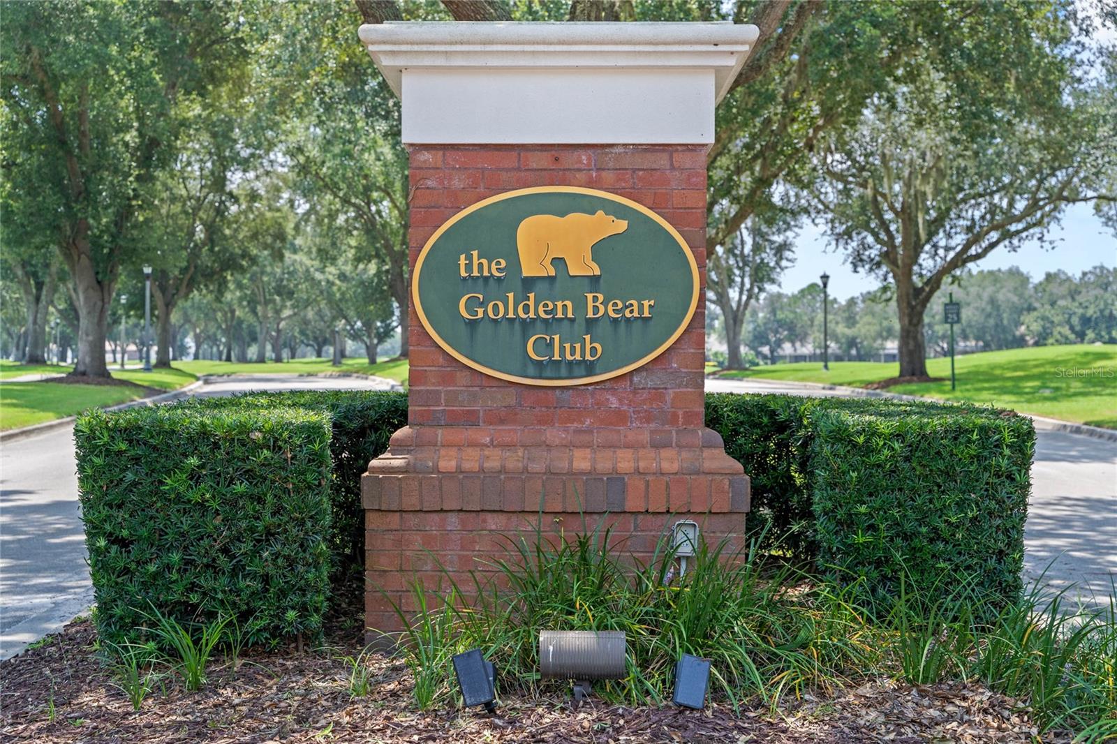 KEENES POINTE - Residential