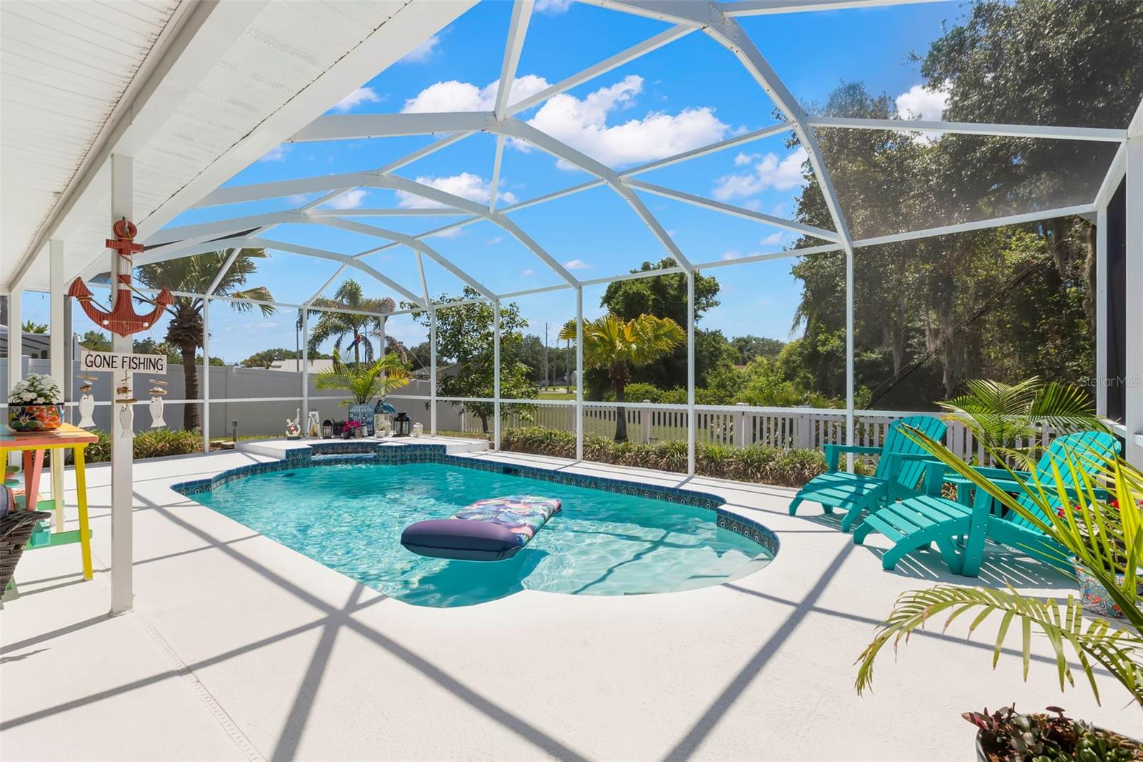 HUNTERS RIDGE - Residential