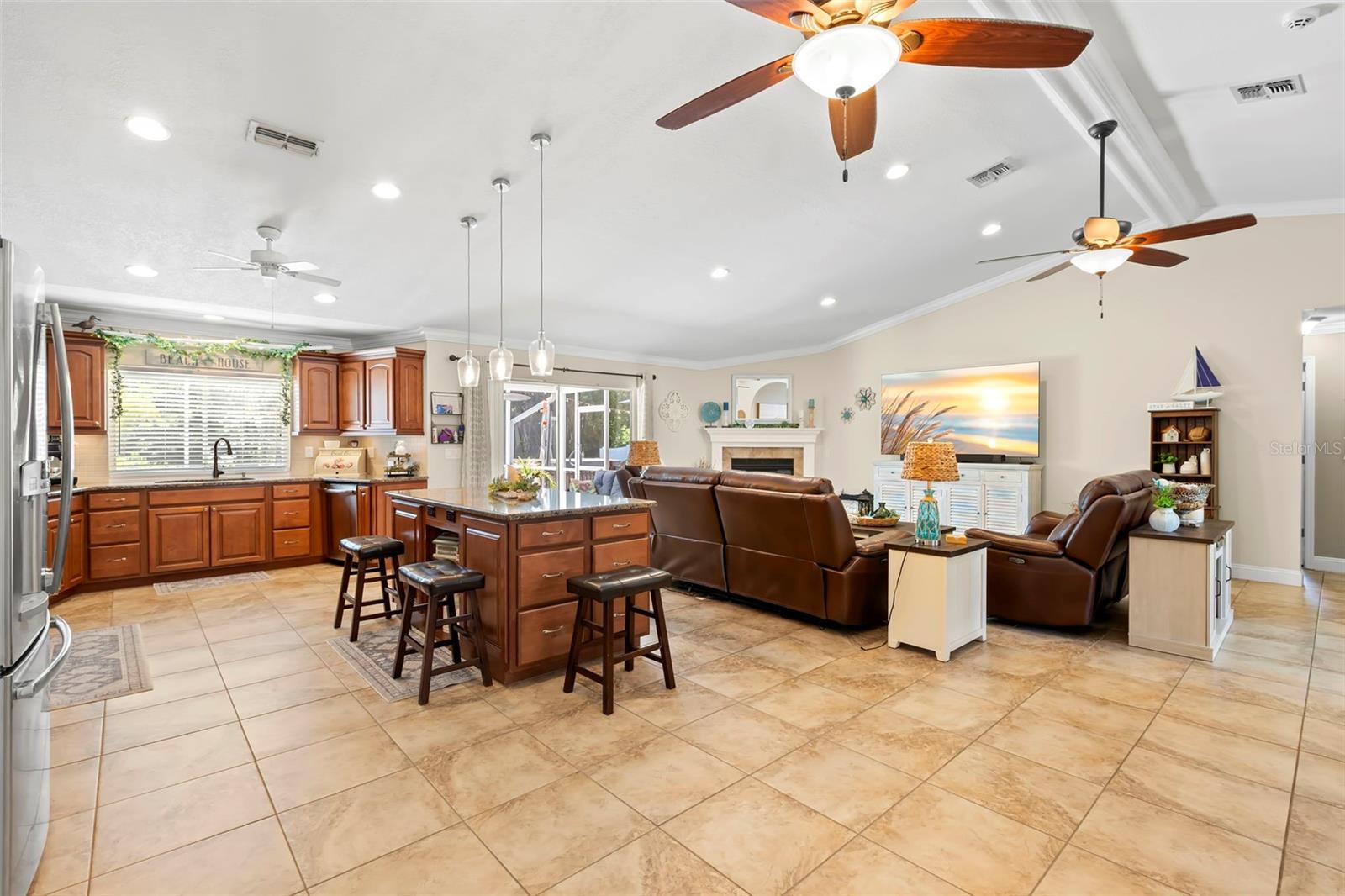 HUNTERS RIDGE - Residential