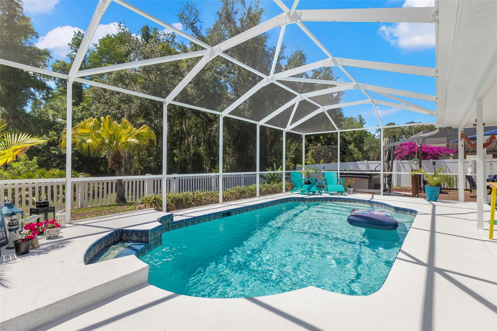 HUNTERS RIDGE - Residential