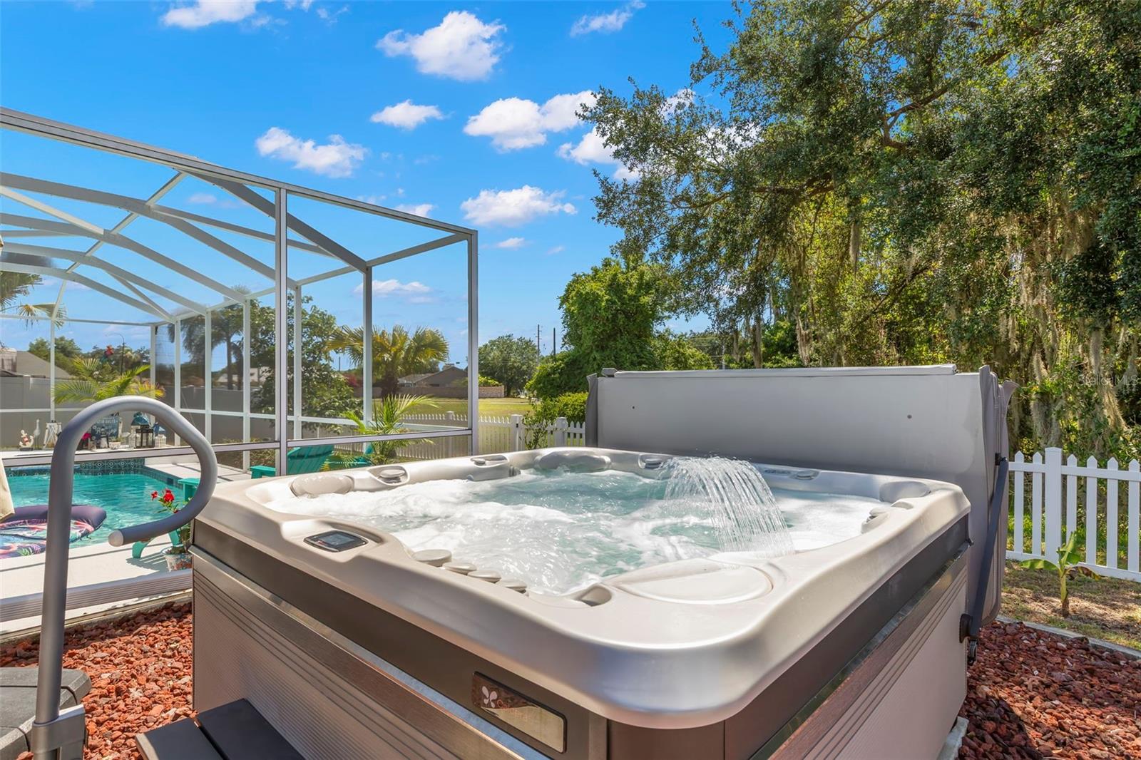 HUNTERS RIDGE - Residential