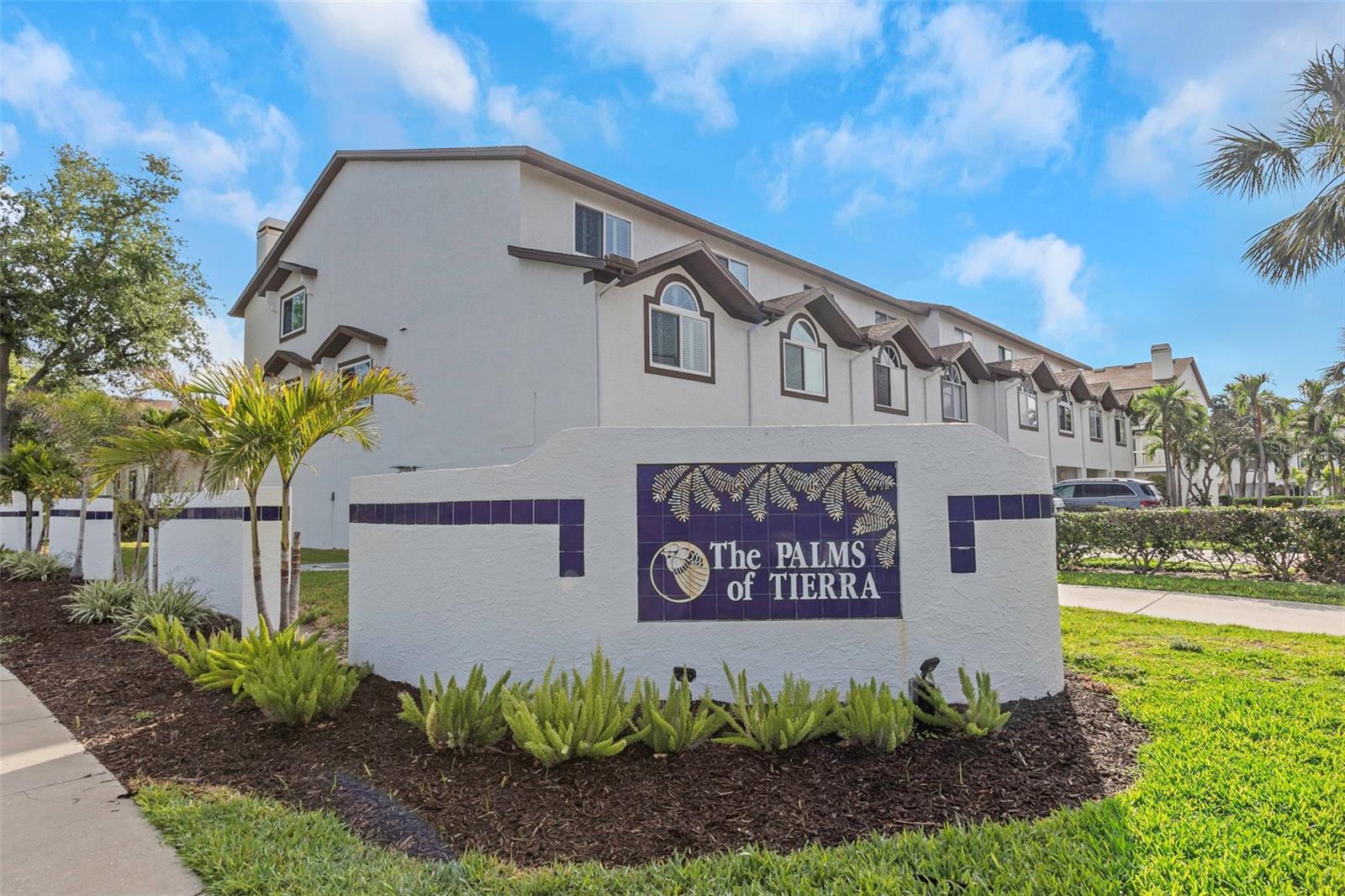 375 MADEIRA CIRCLE