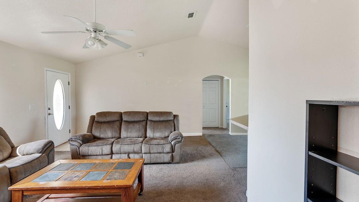 87 DOGWOOD DRIVE CIRCLE