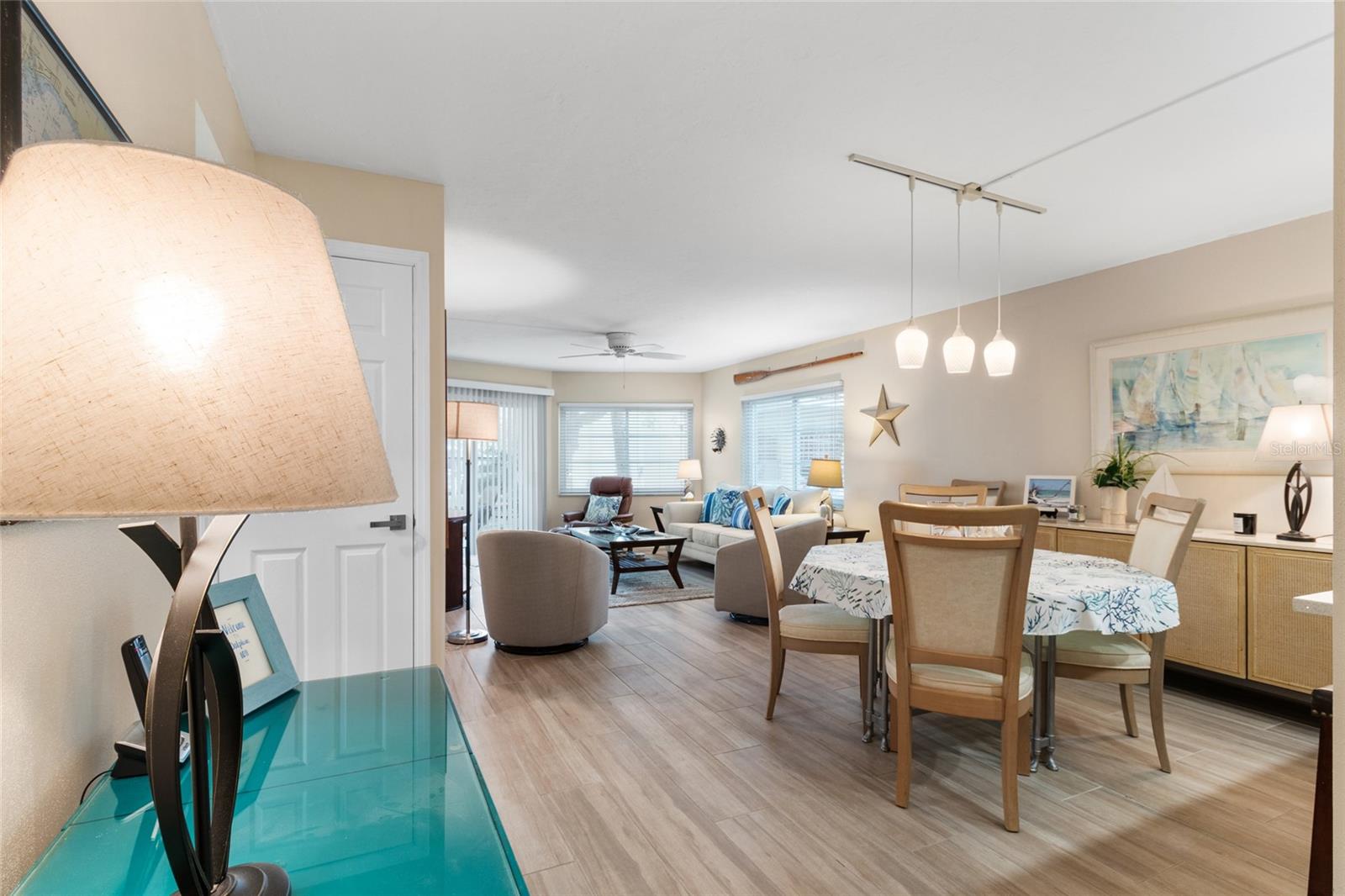 SIESTA HARBOR I - Residential