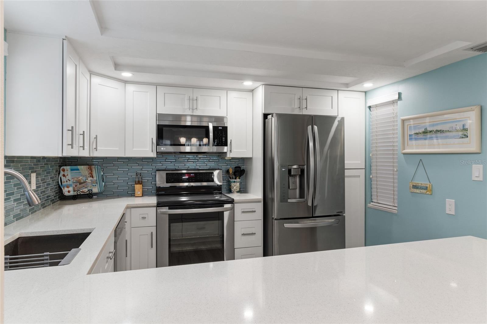 SIESTA HARBOR I - Residential