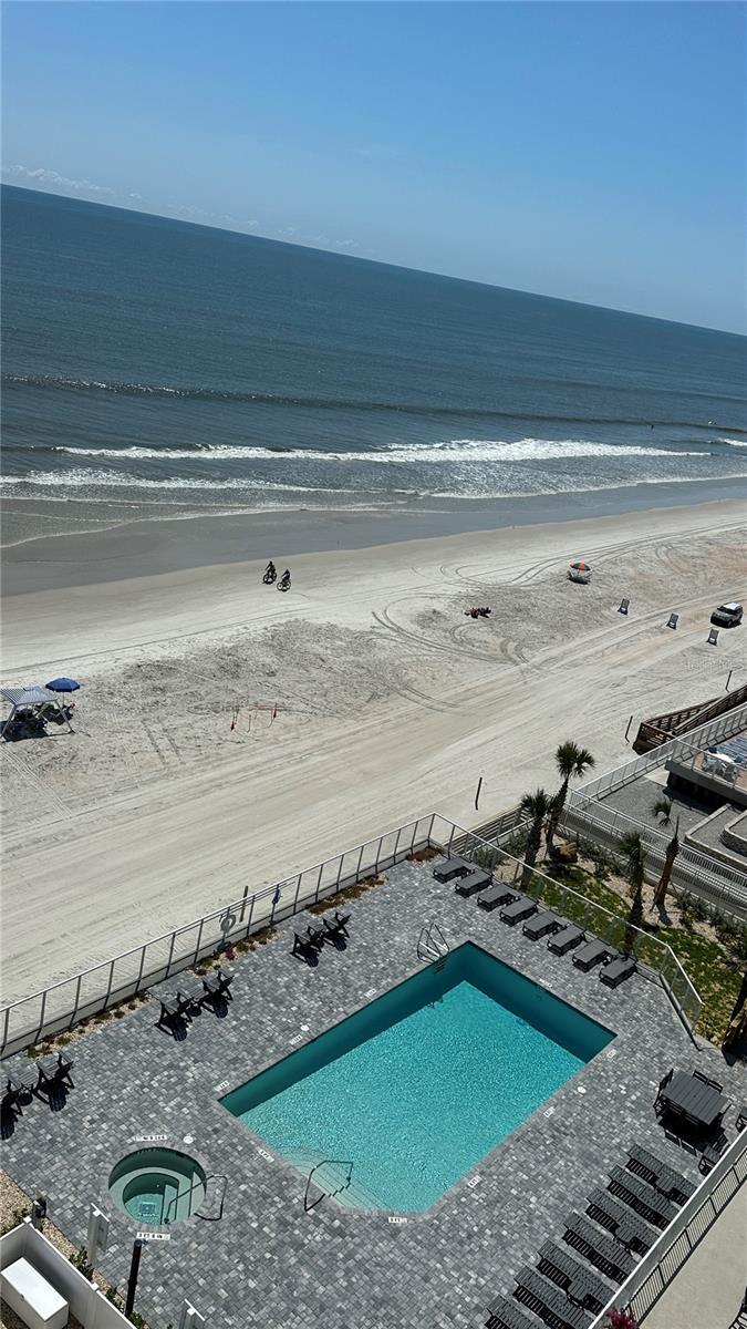 TOWERS GRANDE, A CONDO - Residential