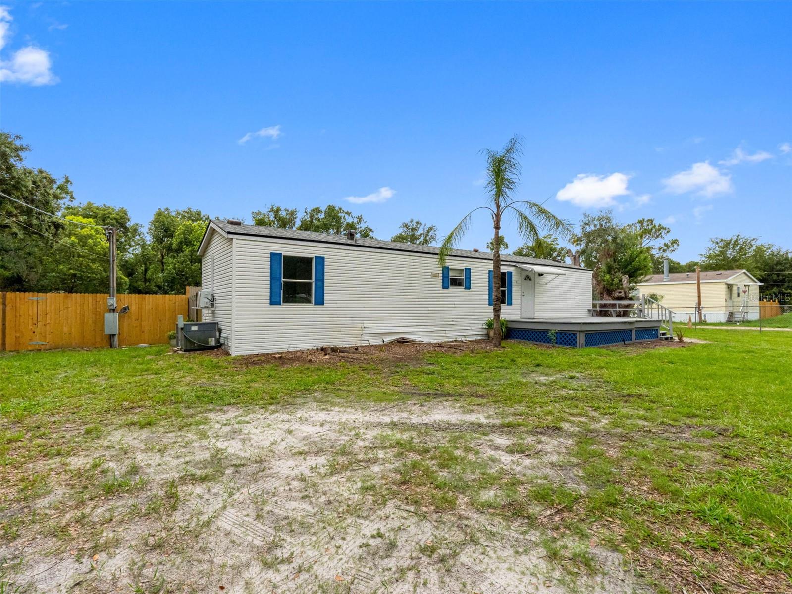 8714 N MEADOWVIEW CIRCLE