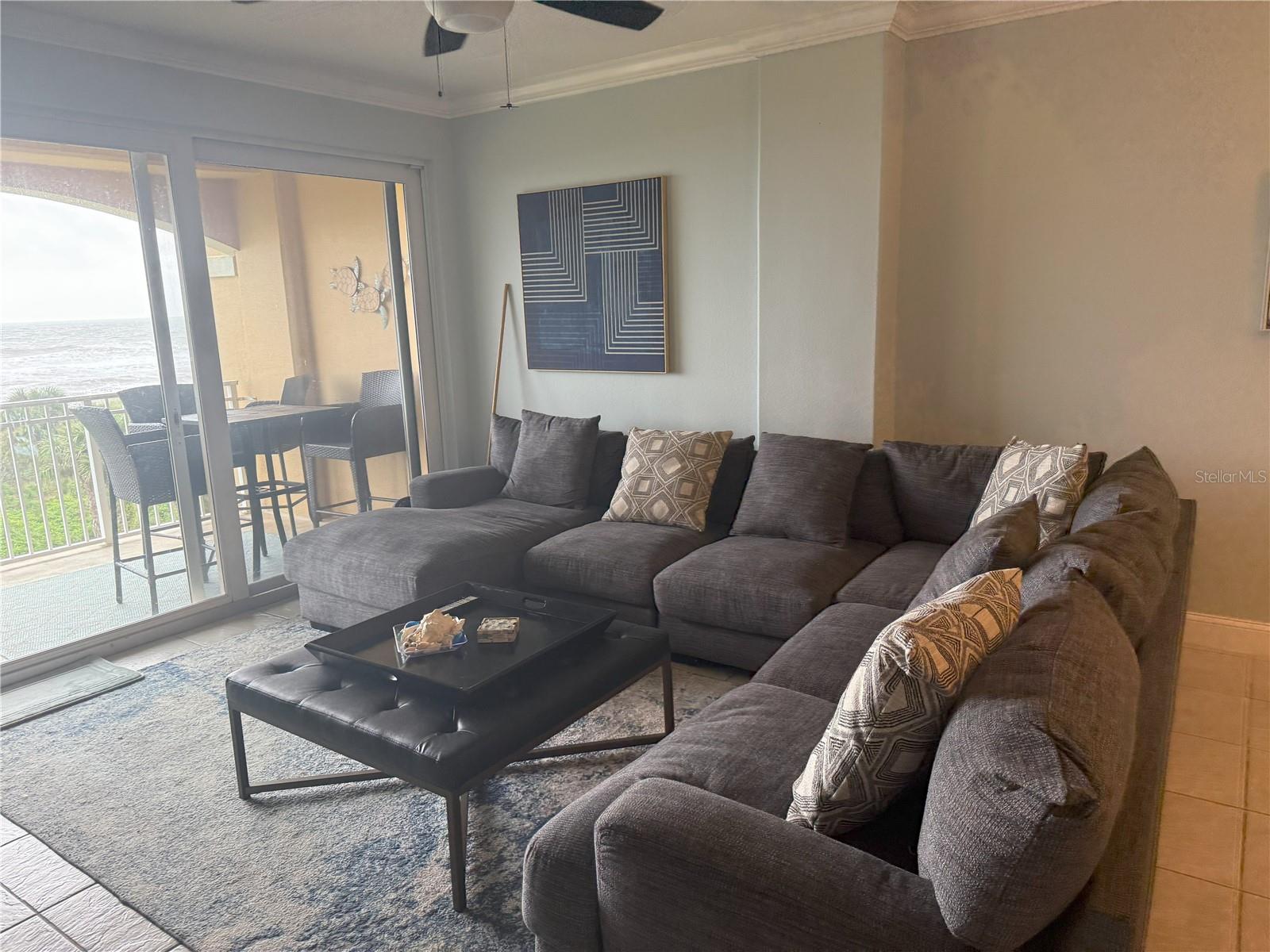 SURF CLUB CONDO 03 - Residential Lease
