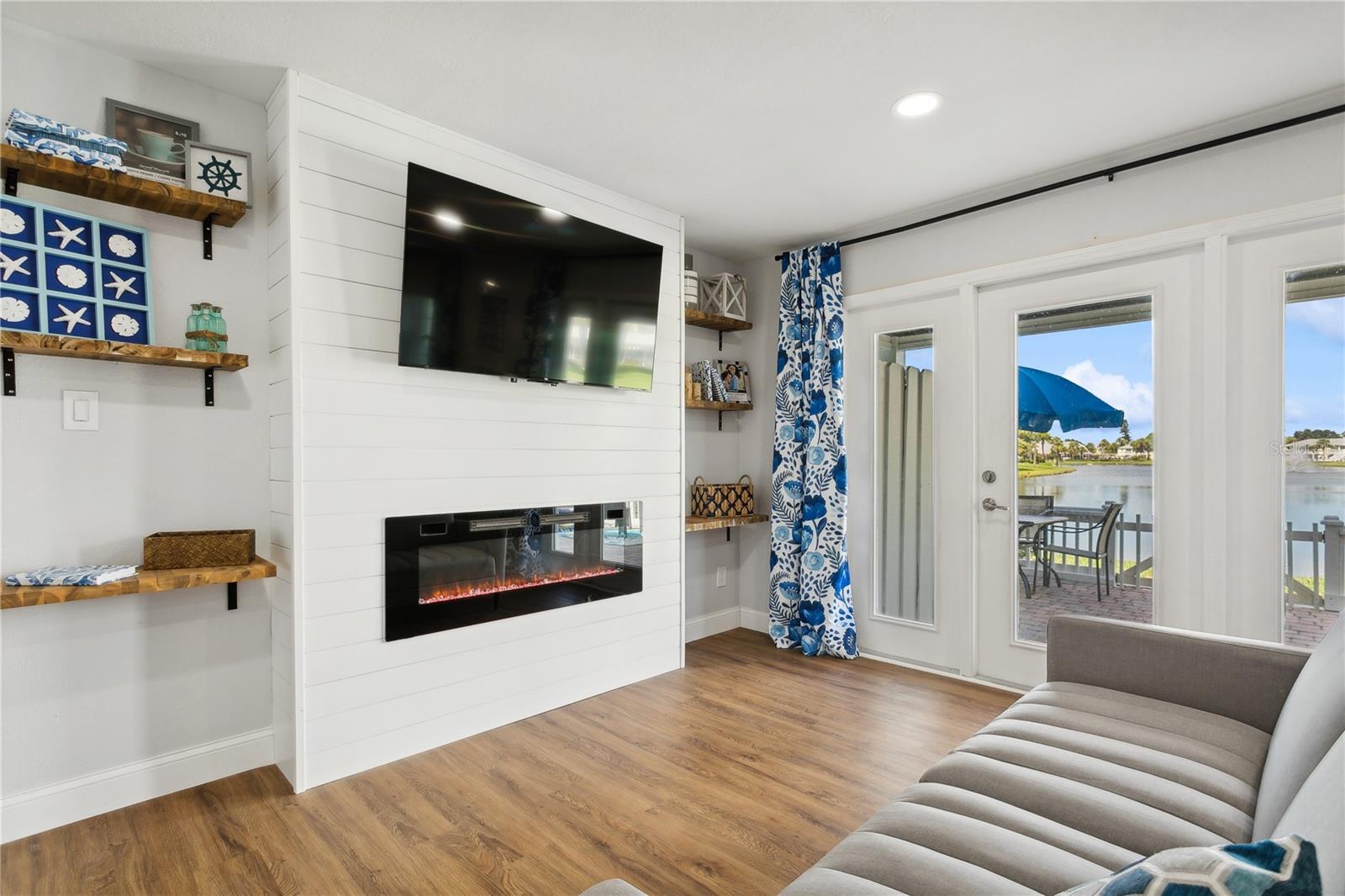 WATERSIDE AT COQUINA KEY NORTH - Residential