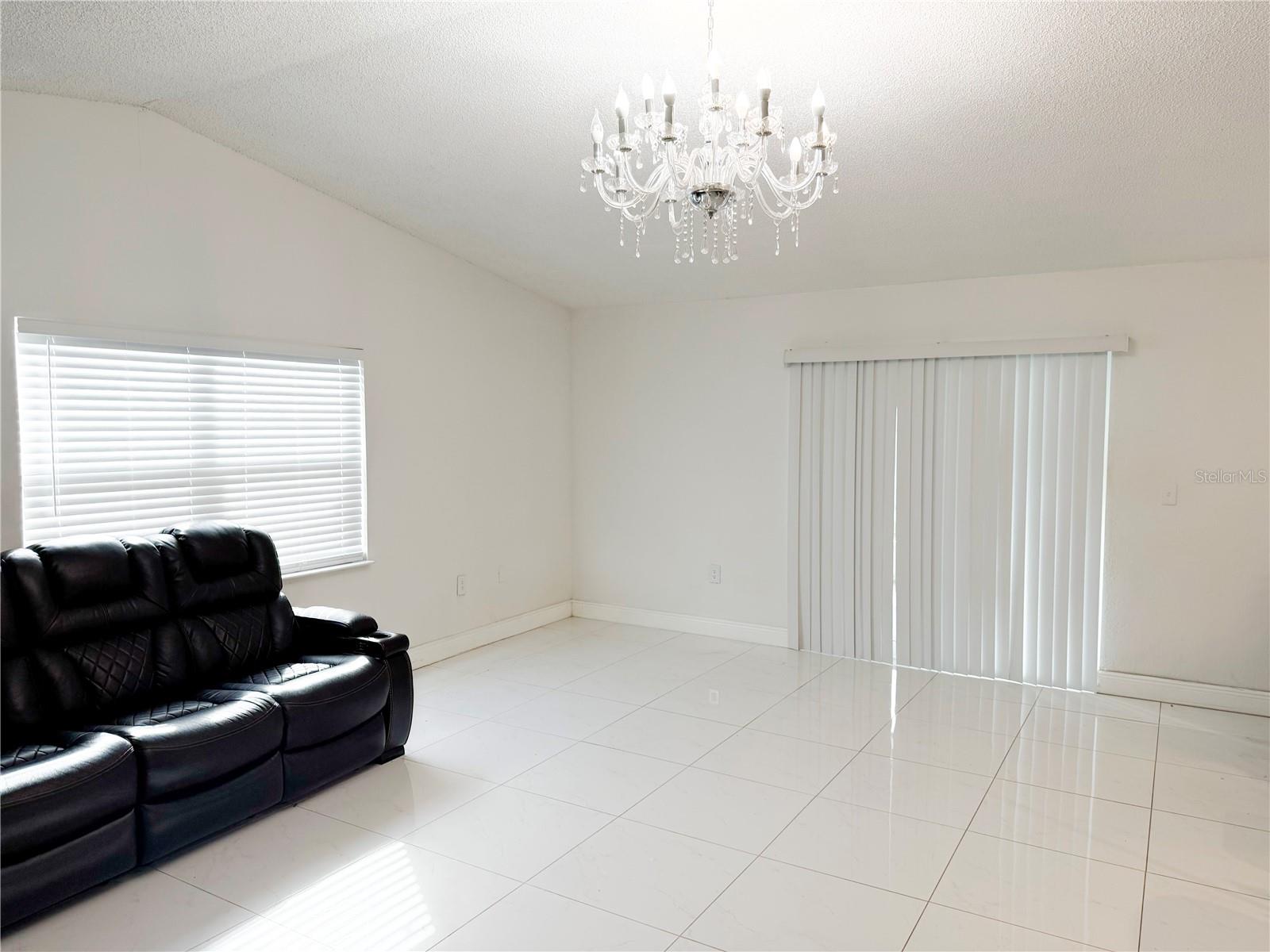 HENDERSON ROAD SUB UNI - Residential