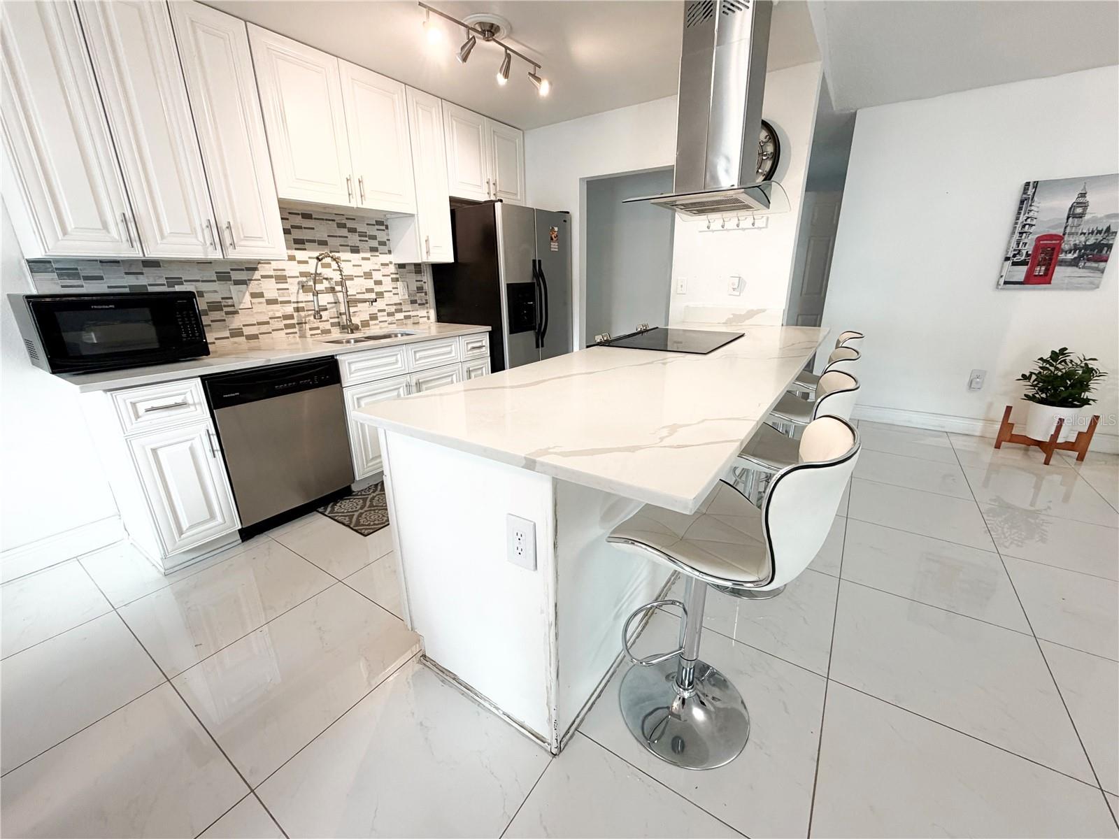 HENDERSON ROAD SUB UNI - Residential