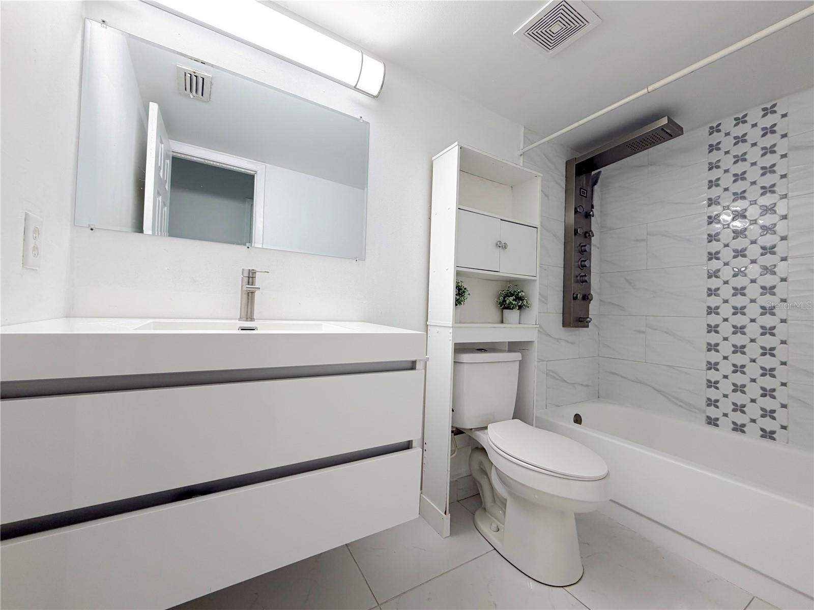 HENDERSON ROAD SUB UNI - Residential