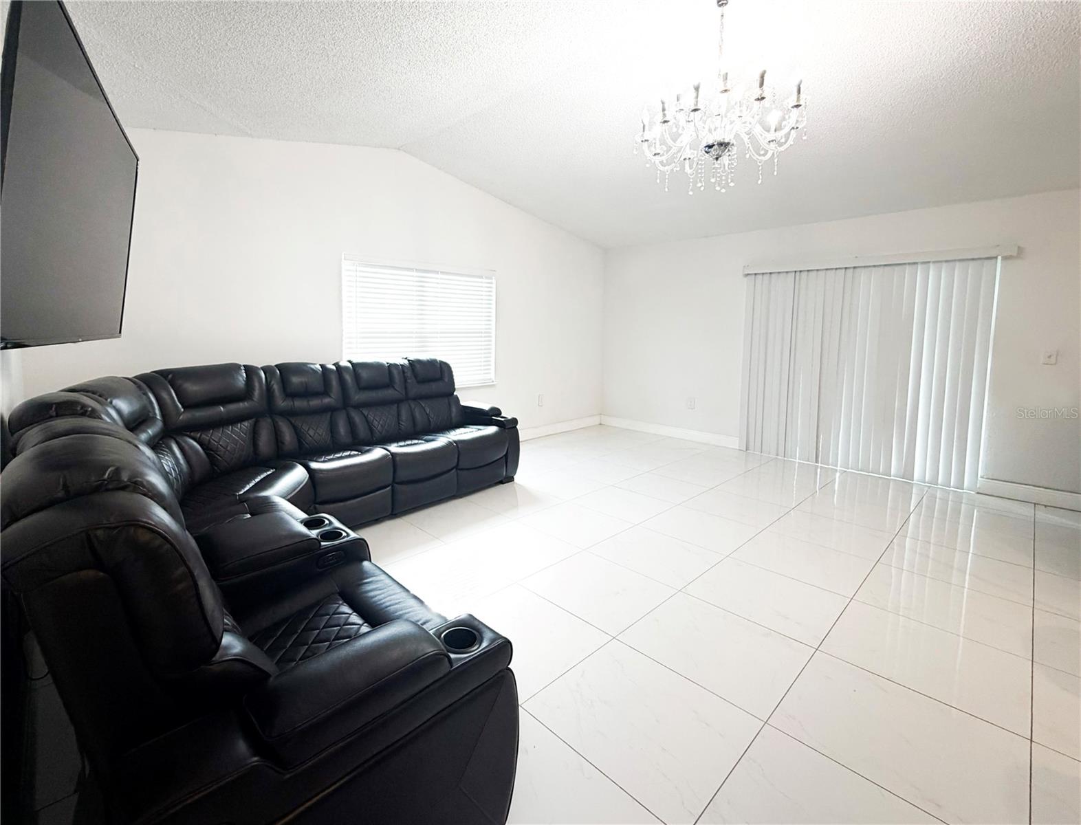 HENDERSON ROAD SUB UNI - Residential