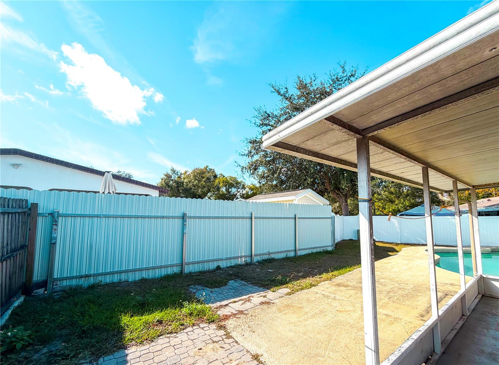 HENDERSON ROAD SUB UNI - Residential