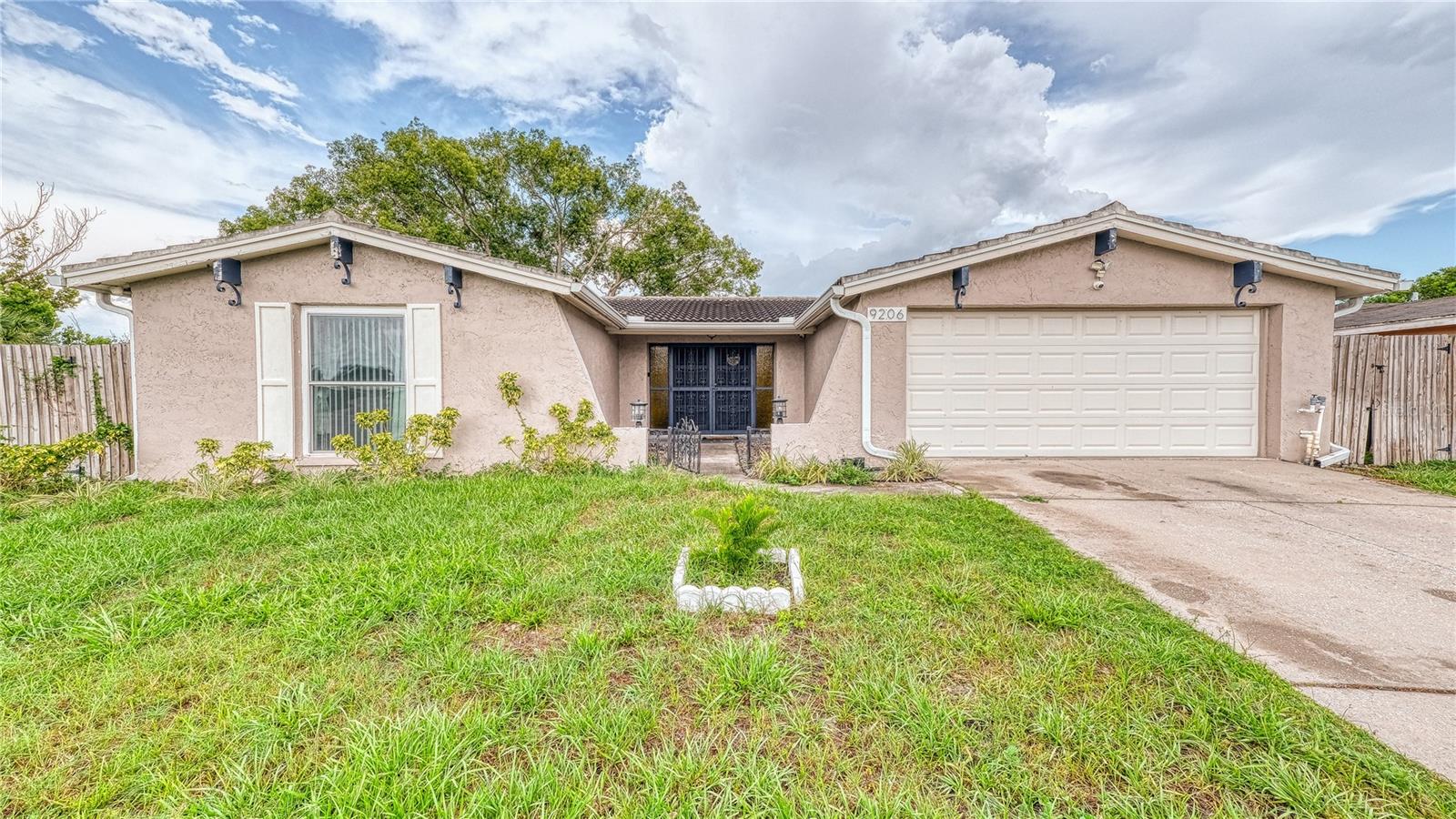 9206 GRAY FOX LANE