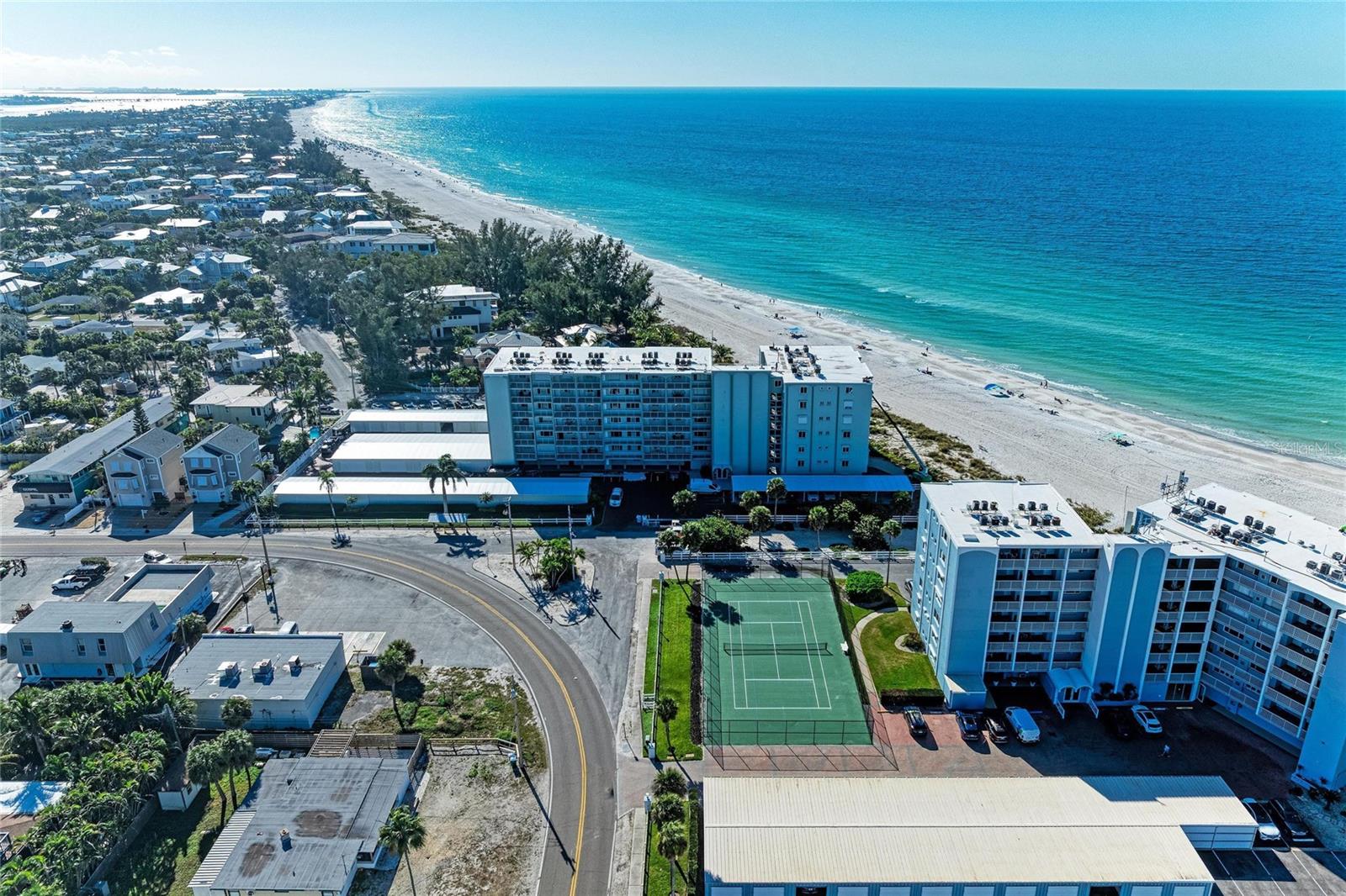 MARTINIQUE APTS SOUTH - Residential