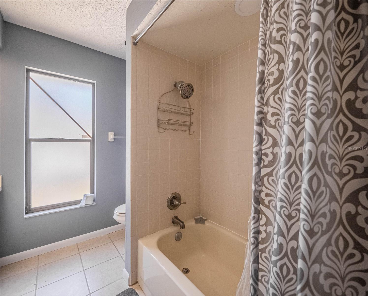 IMPERIALAKES PH 01 - Residential Lease