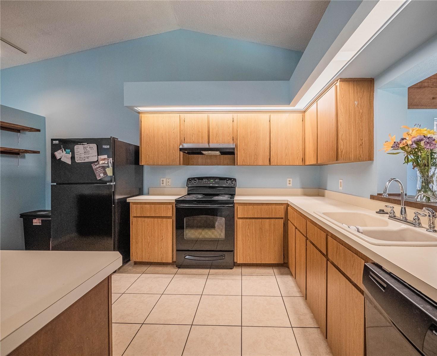 IMPERIALAKES PH 01 - Residential Lease