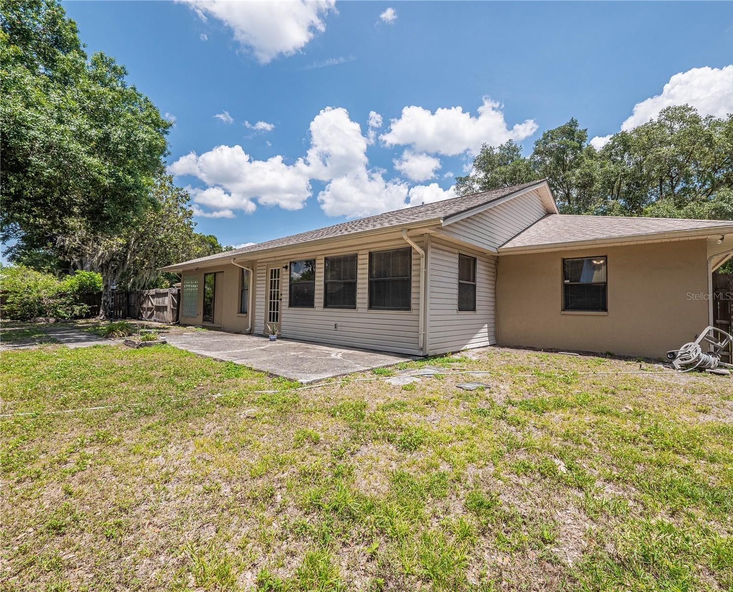 IMPERIALAKES PH 01 - Residential Lease