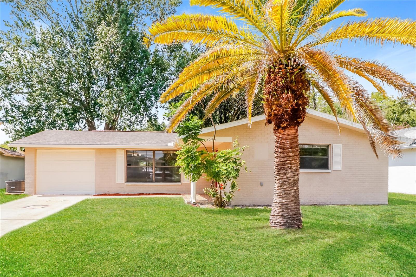 PARK LAKE ESTATES - Residential Lease