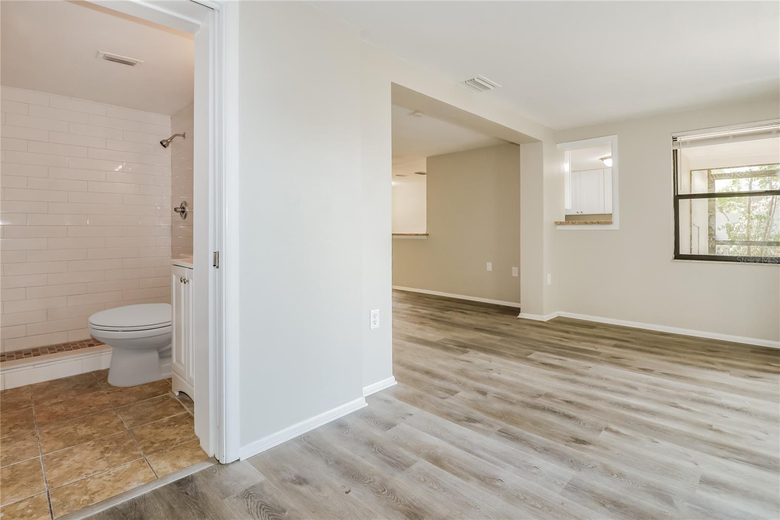 PARK LAKE ESTATES - Residential Lease