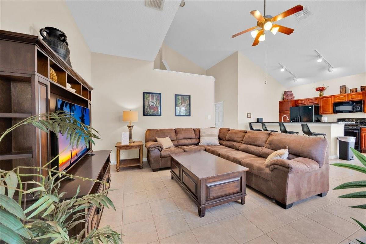 WYNDHAM POINTE - Residential