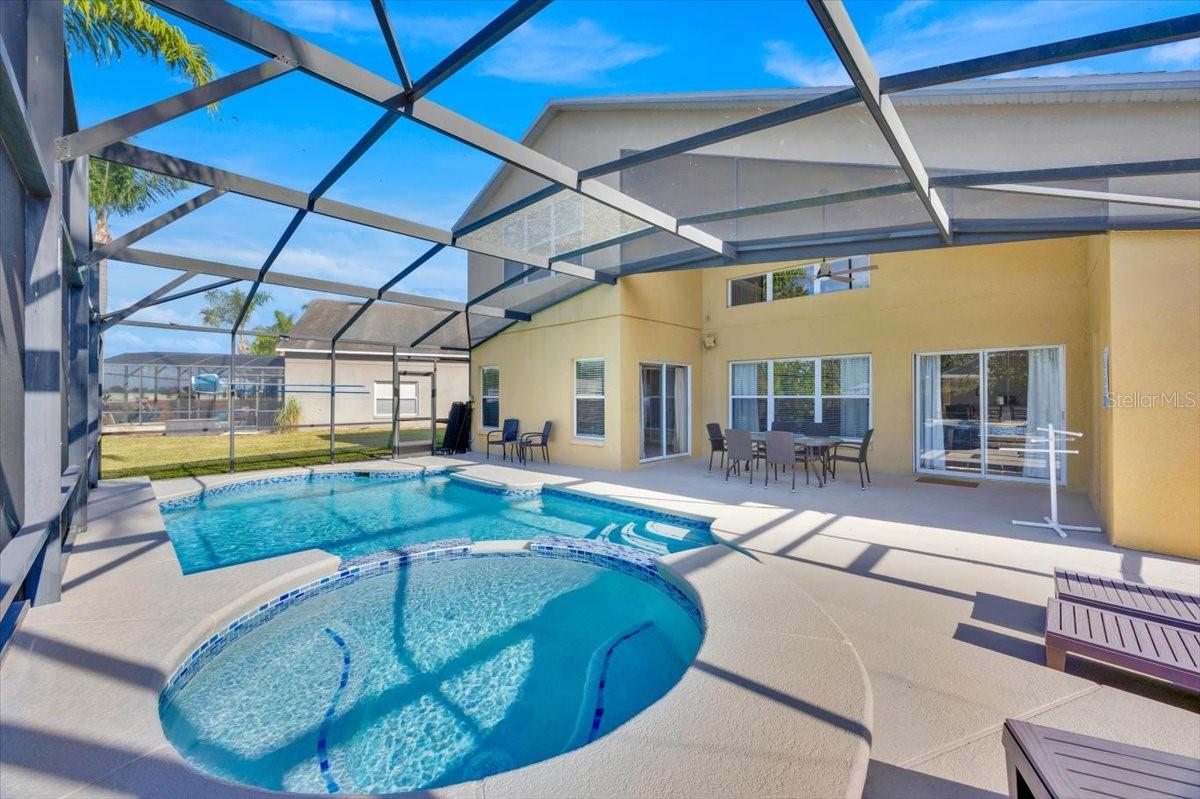 WYNDHAM POINTE - Residential