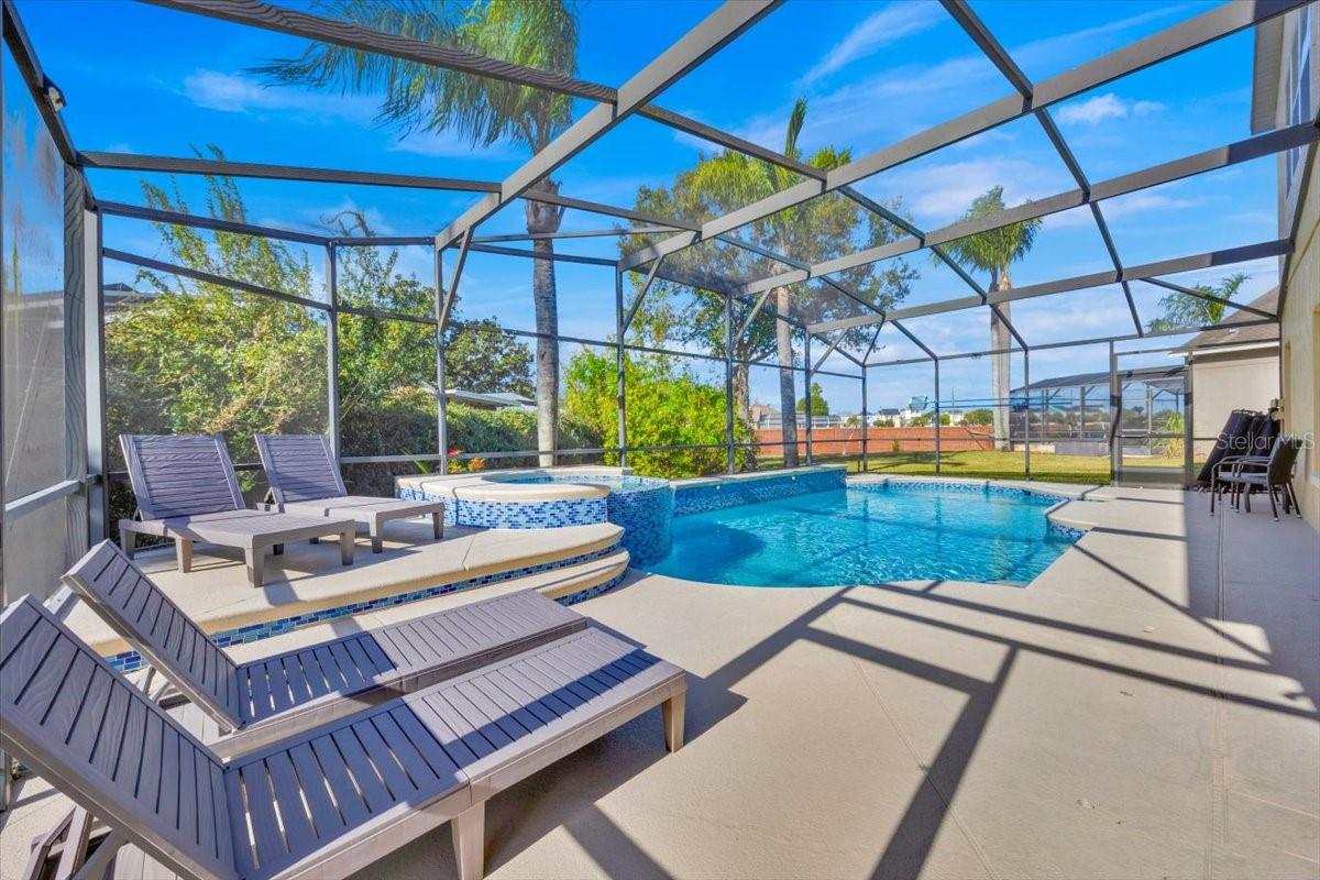 WYNDHAM POINTE - Residential