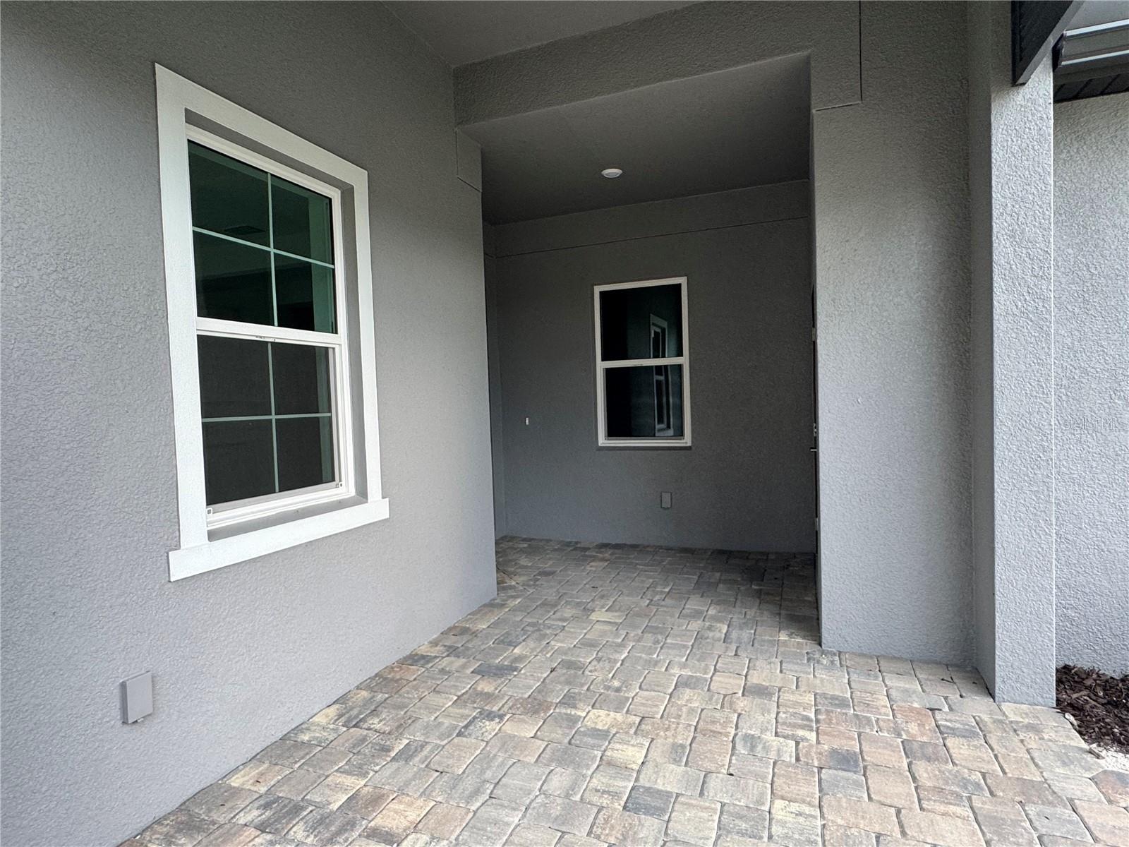 SWEETWATER VILLAS AT LAKEWOOD RANCH - Residential