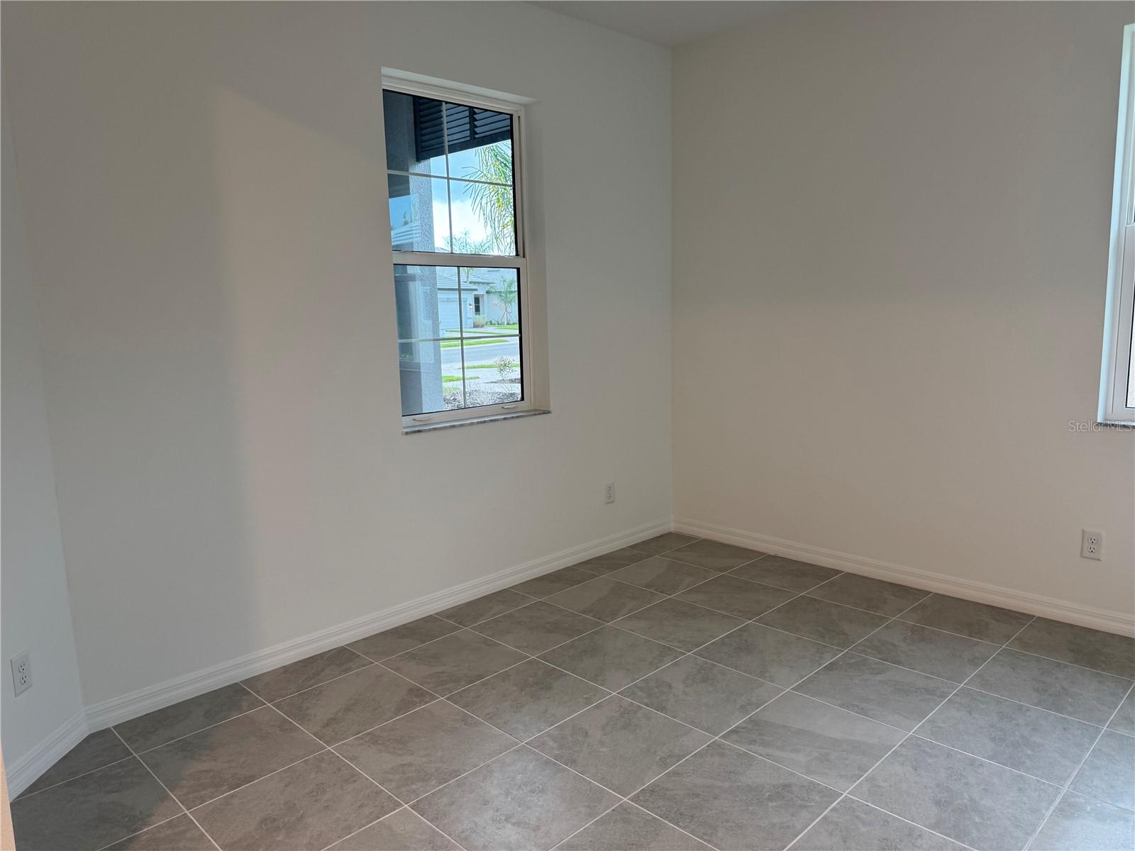 SWEETWATER VILLAS AT LAKEWOOD RANCH - Residential