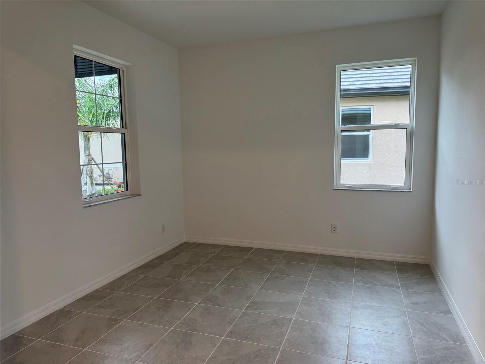SWEETWATER VILLAS AT LAKEWOOD RANCH - Residential
