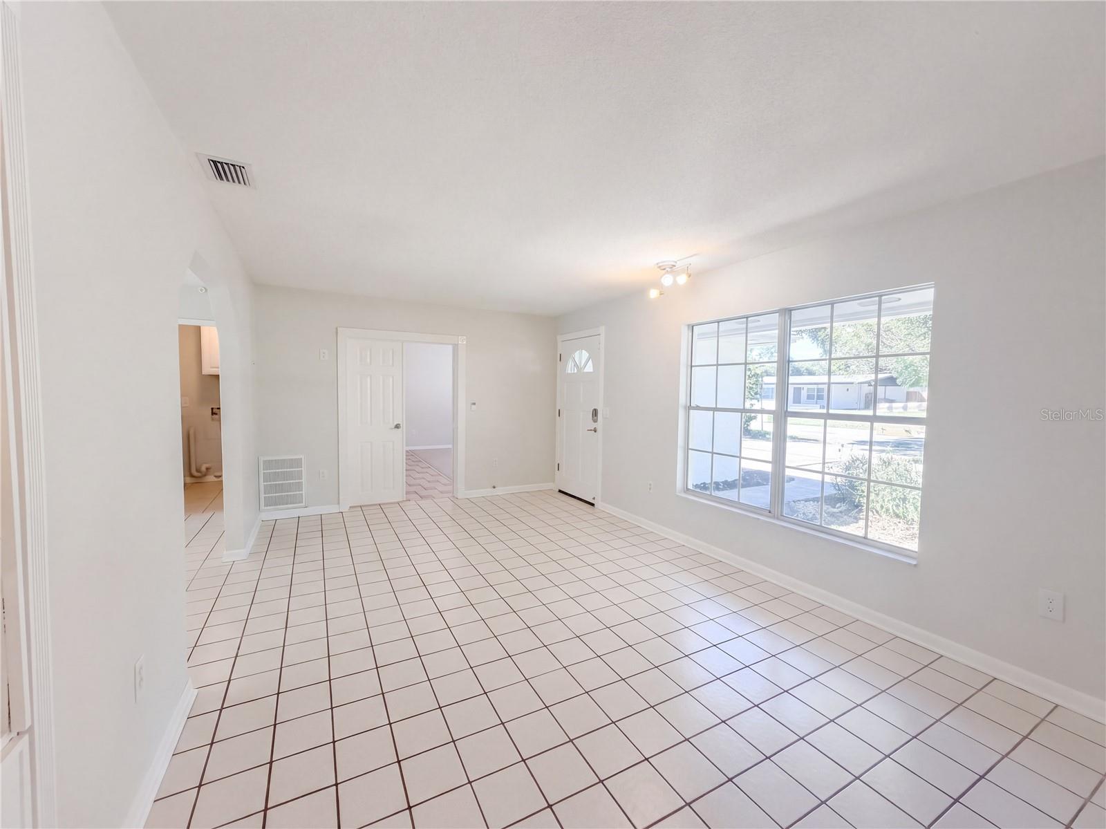 441 RIDGE DRIVE