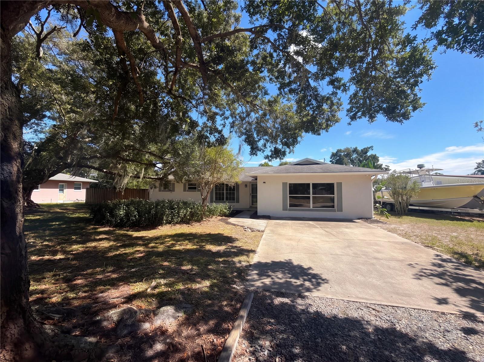441 RIDGE DRIVE