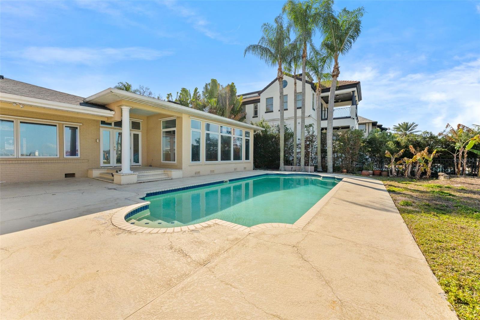 DAVIS ISLANDS PB10 PG52 TO 57 - Residential