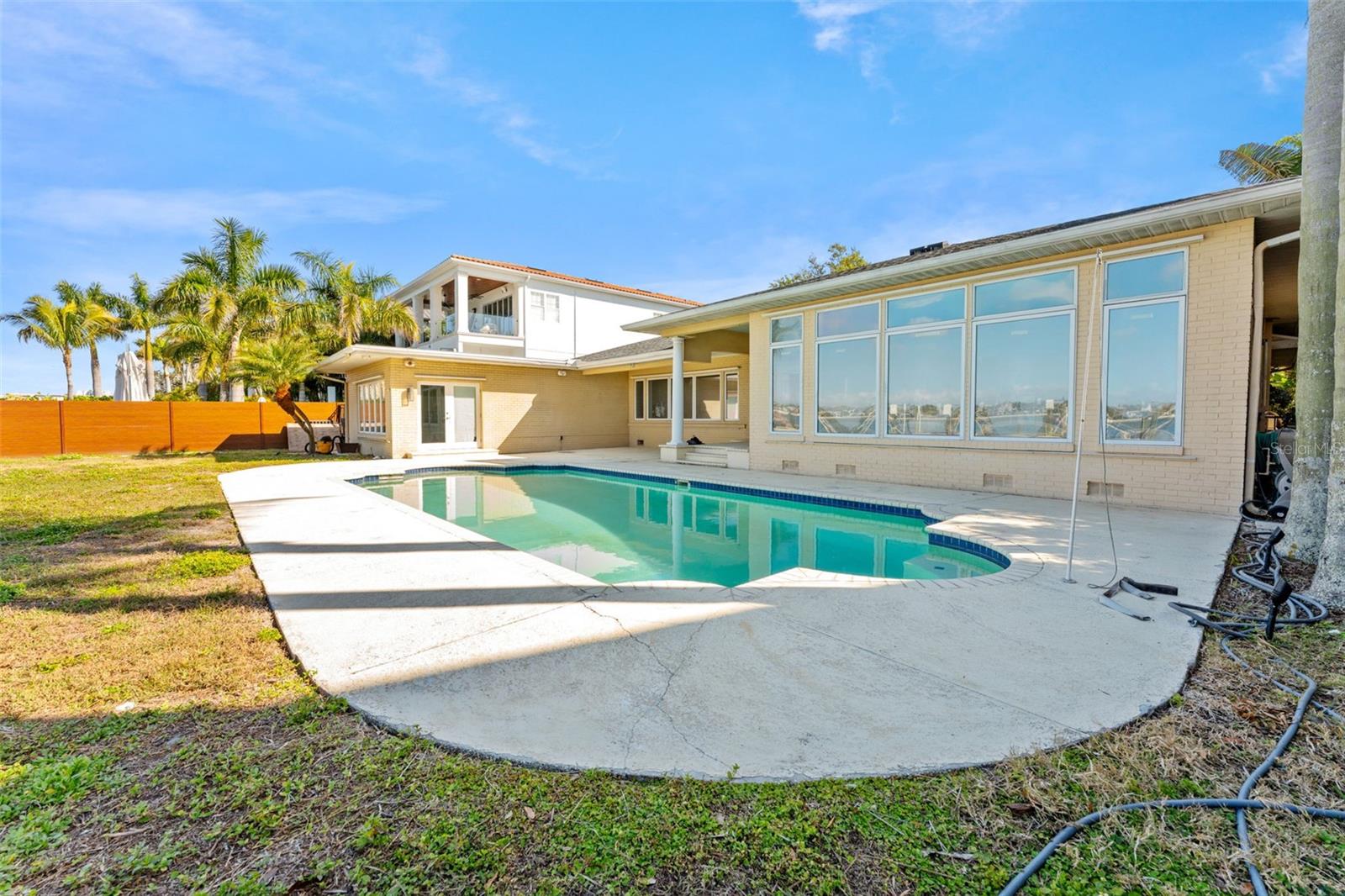 DAVIS ISLANDS PB10 PG52 TO 57 - Residential