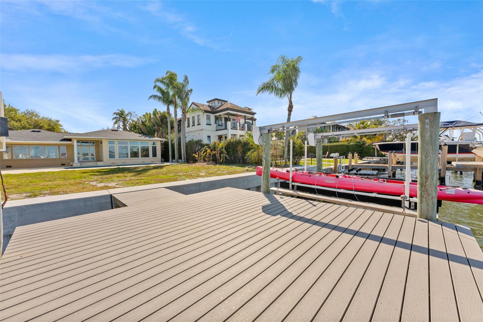 DAVIS ISLANDS PB10 PG52 TO 57 - Residential