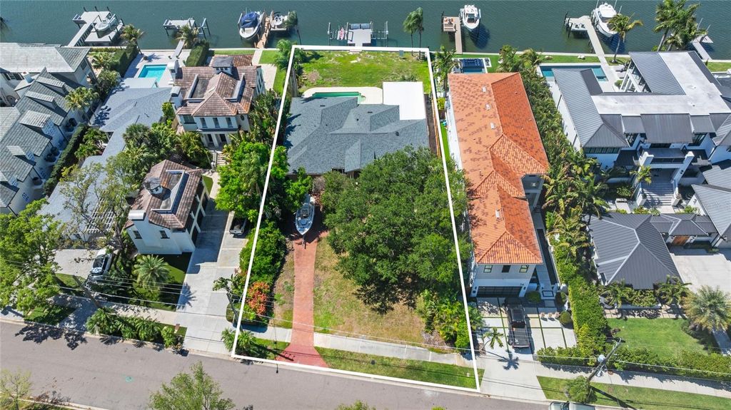 Photo of 62 Adalia Avenue, Tampa, FL 33606 (MLS # TB8480078)