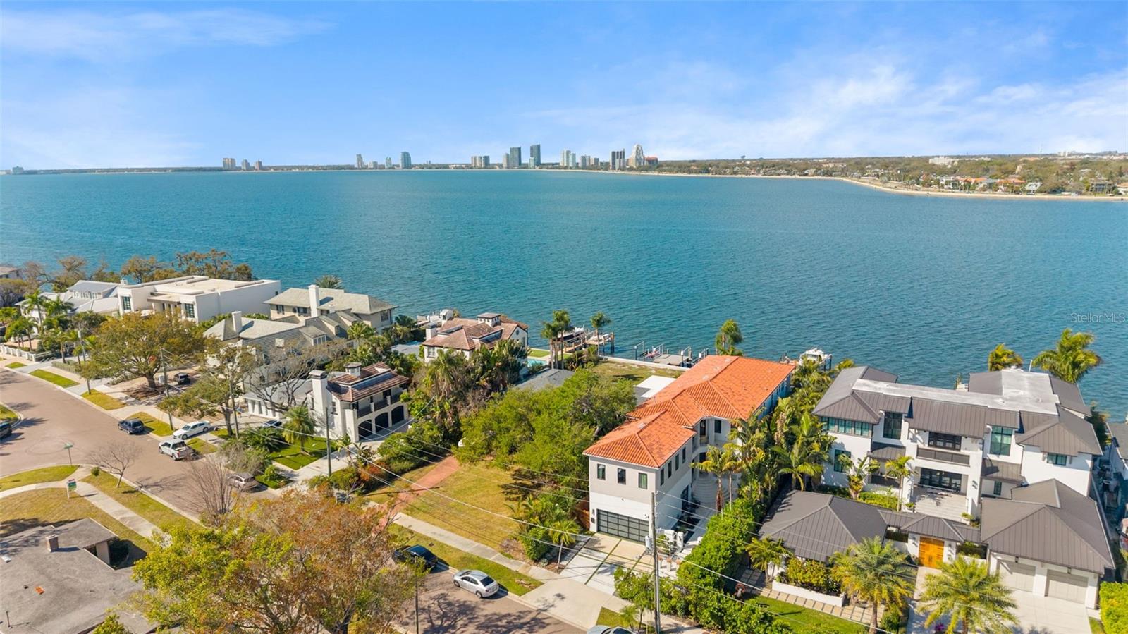 DAVIS ISLANDS PB10 PG52 TO 57 - Residential