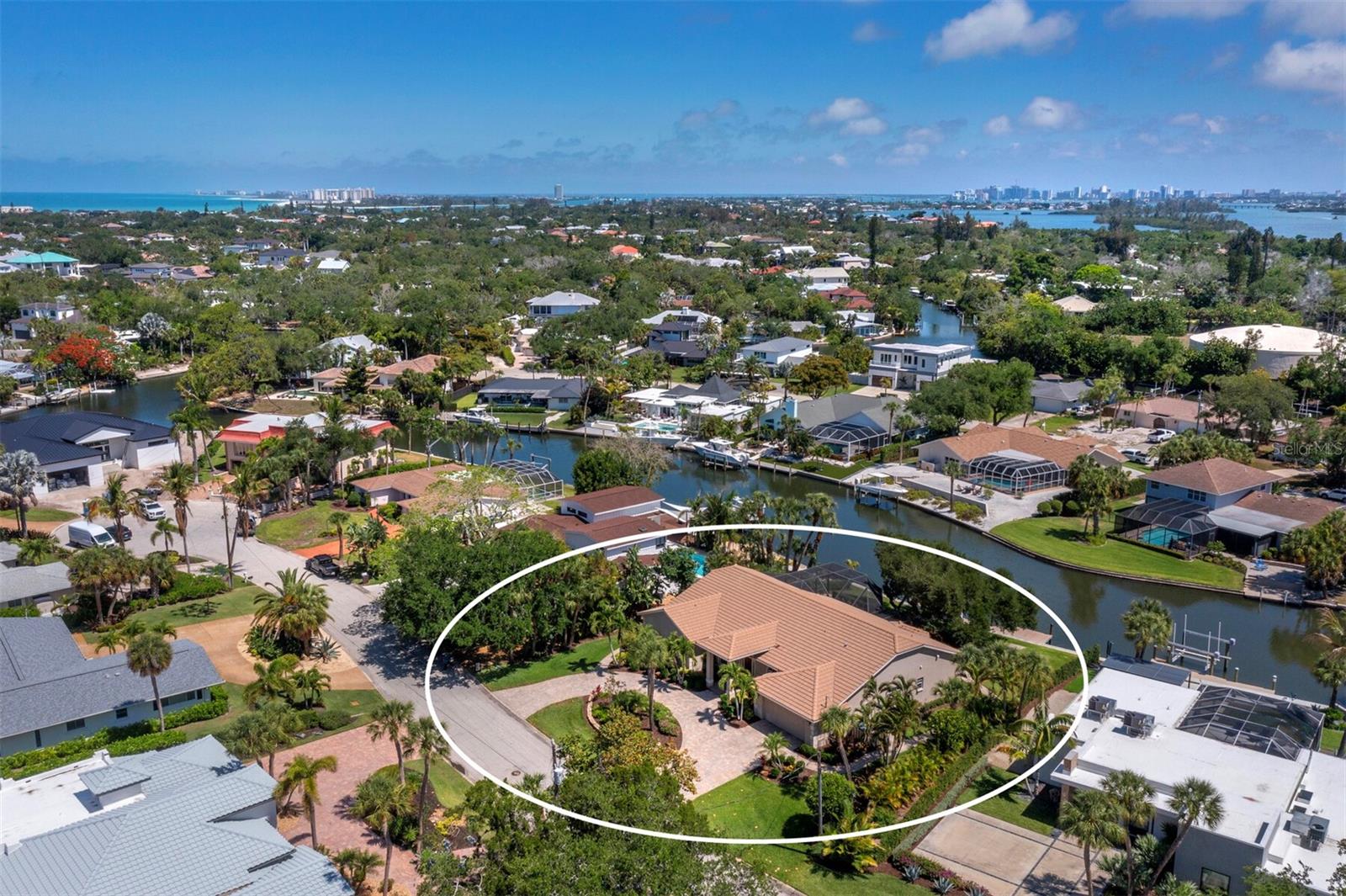 SIESTA ISLES - Residential