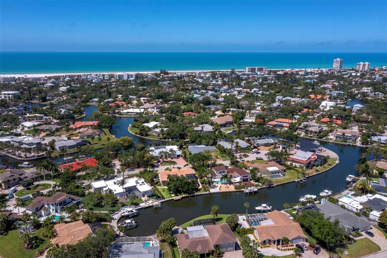 SIESTA ISLES - Residential