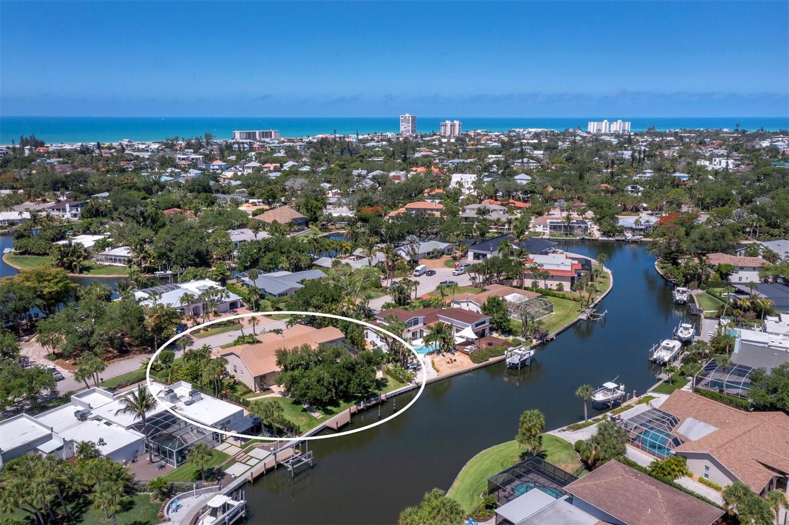 SIESTA ISLES - Residential
