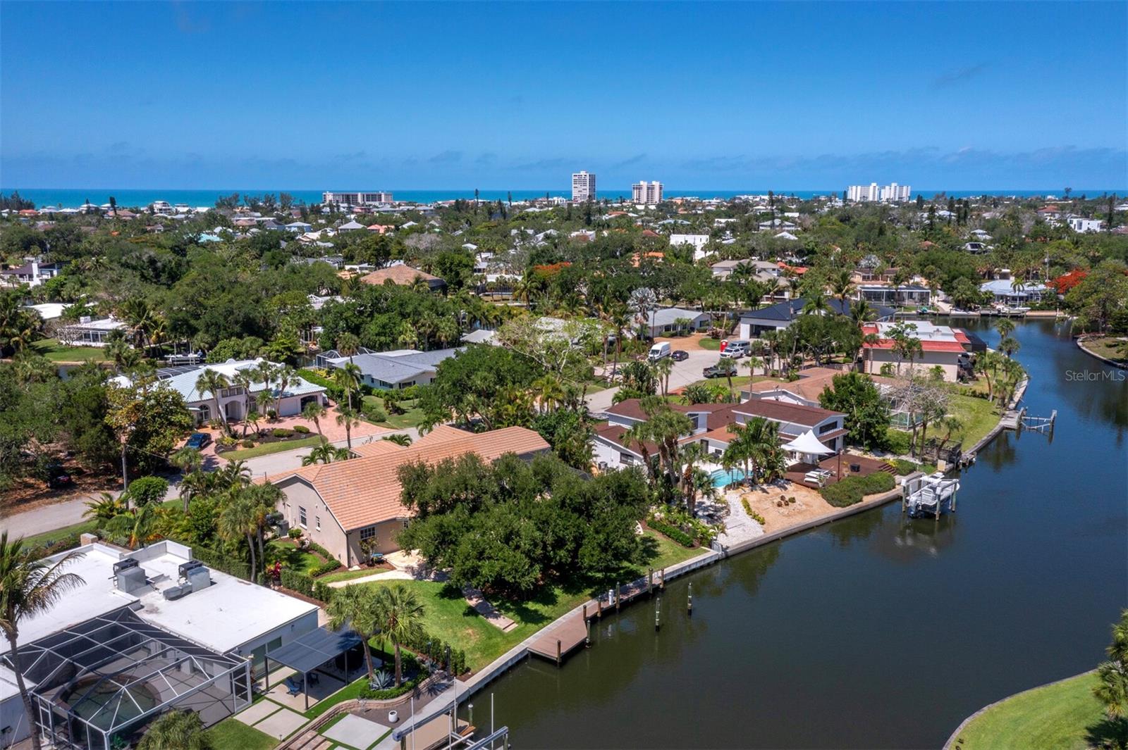 SIESTA ISLES - Residential