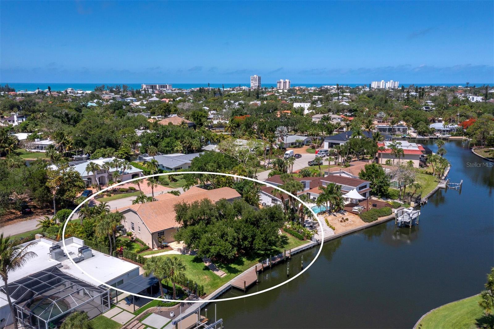 SIESTA ISLES - Residential