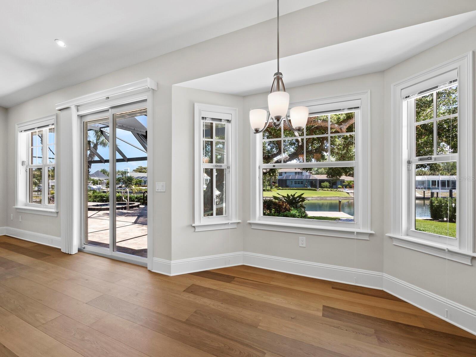 SIESTA ISLES - Residential