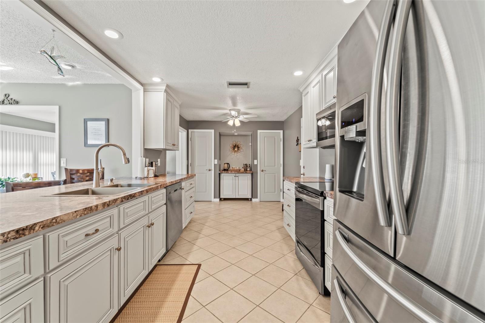 MAINLANDS OF TAMARAC BY THE GULF UNIT 6 CONDO - Residential