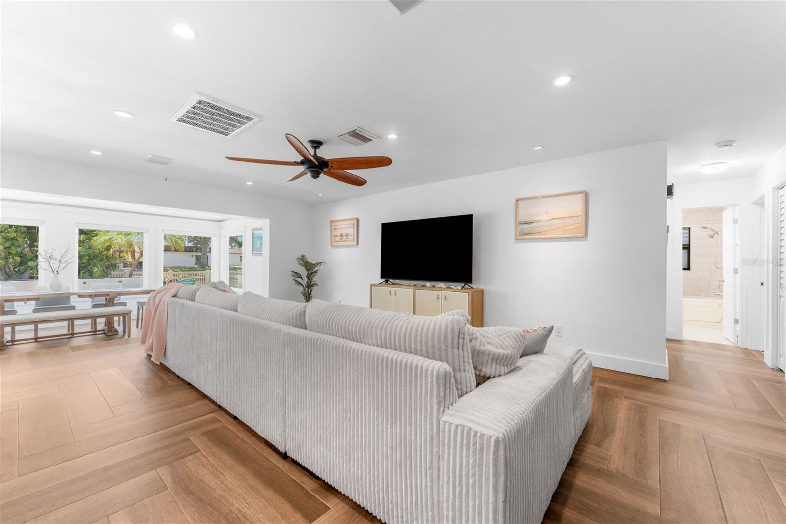 BAY CREST PARK UNIT 08 - Residential