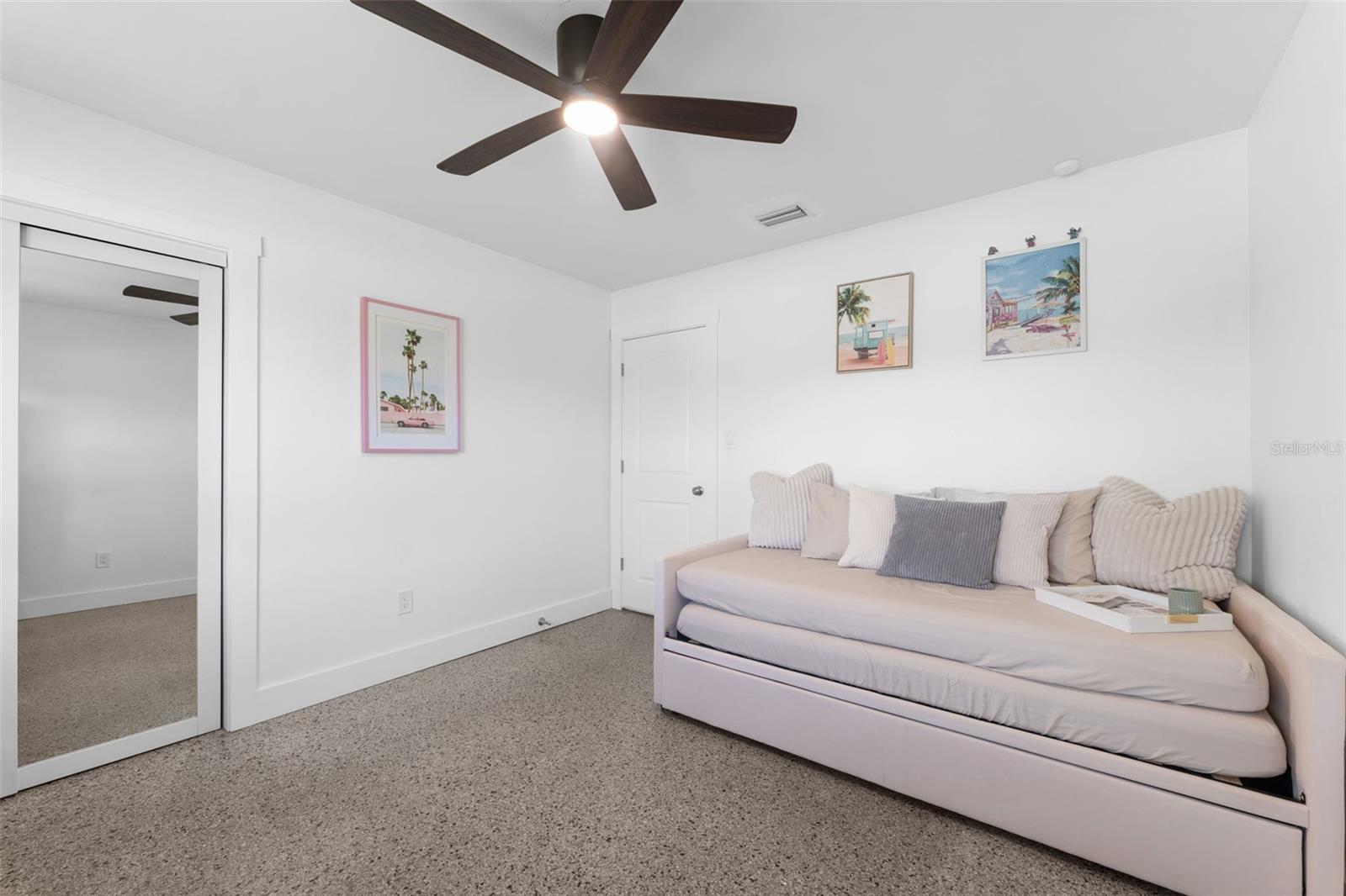 BAY CREST PARK UNIT 08 - Residential